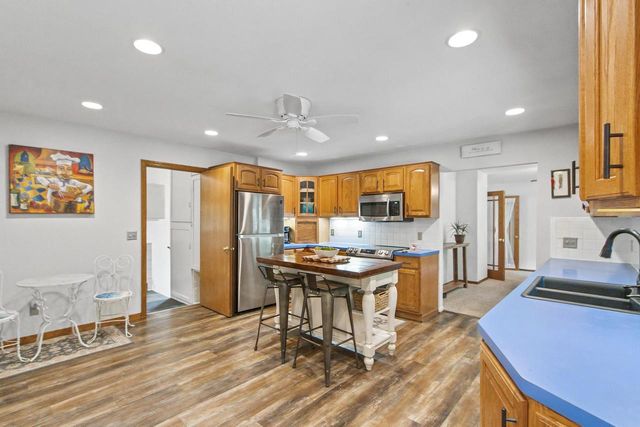 2803 N County Road M, Verona, WI 53593