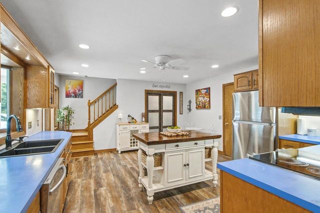 2803 N County Road M, Verona, WI 53593