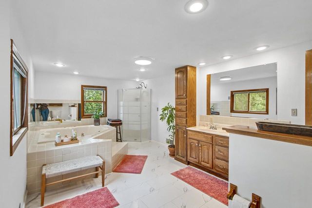 2803 N County Road M, Verona, WI 53593