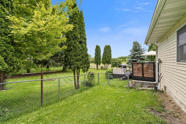 2803 N County Road M, Verona, WI 53593