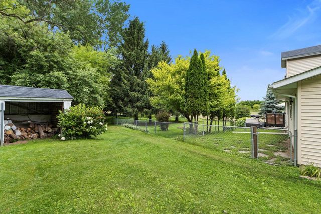 2803 N County Road M, Verona, WI 53593