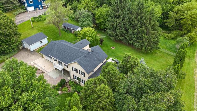 2803 N County Road M, Verona, WI 53593