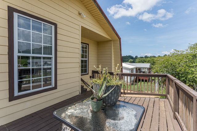 242 Deer Way, Marble, NC 28905