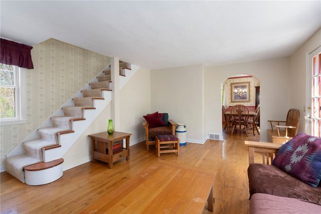 569 Dorseyville Rd, O'hara, PA 15238