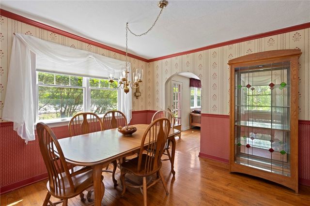 569 Dorseyville Rd, O'hara, PA 15238