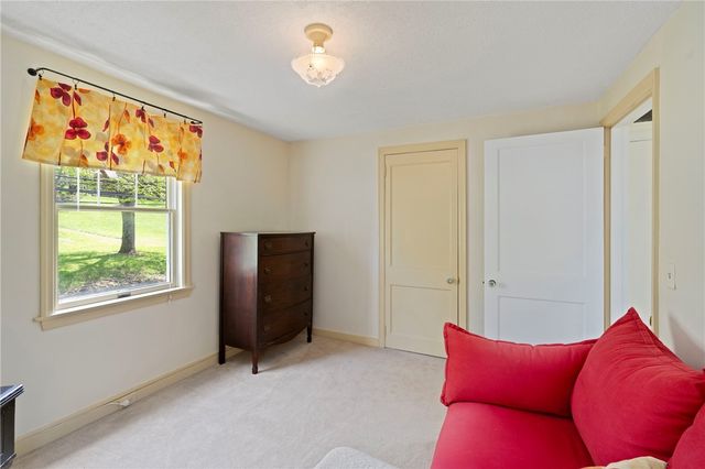 569 Dorseyville Rd, O'hara, PA 15238
