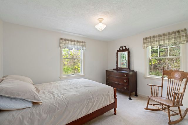569 Dorseyville Rd, O'hara, PA 15238