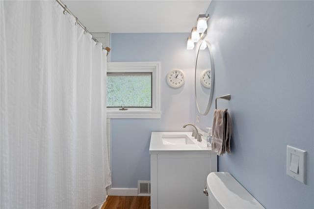 569 Dorseyville Rd, O'hara, PA 15238