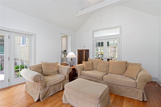 569 Dorseyville Rd, O'hara, PA 15238
