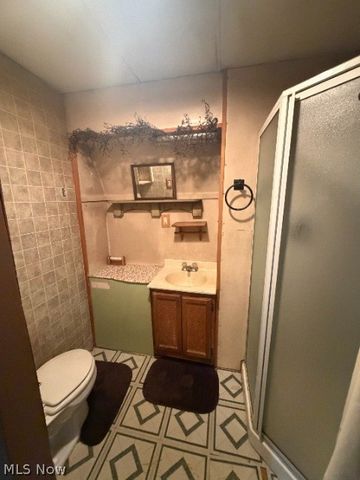 900 Dugan Road, Belpre, OH 45714