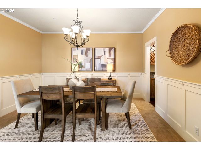 14599 FOSBERG Rd, Lake Oswego, OR 97035