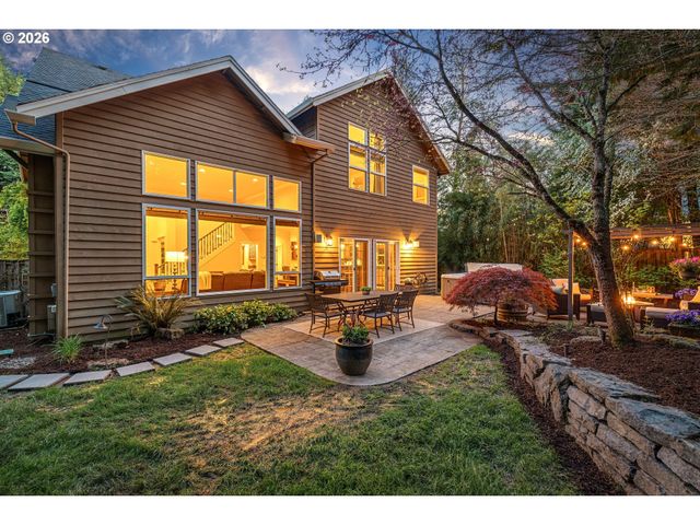14599 FOSBERG Rd, Lake Oswego, OR 97035