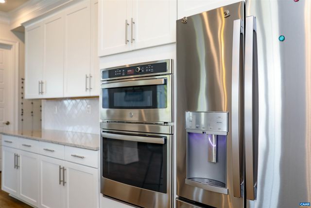 2483 FERNDOWN LN, Keswick, VA 22947