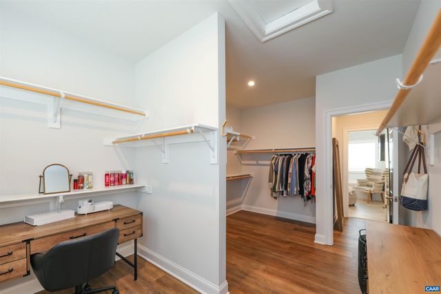 2483 FERNDOWN LN, Keswick, VA 22947