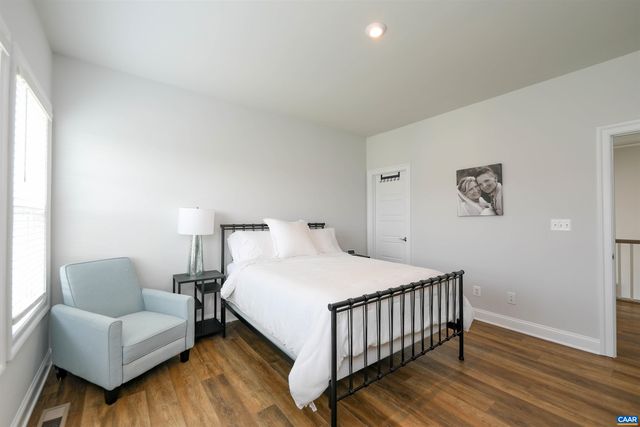 2483 FERNDOWN LN, Keswick, VA 22947