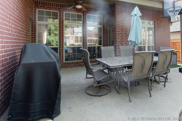 10488 S 87th East Avenue, Tulsa, OK 74133