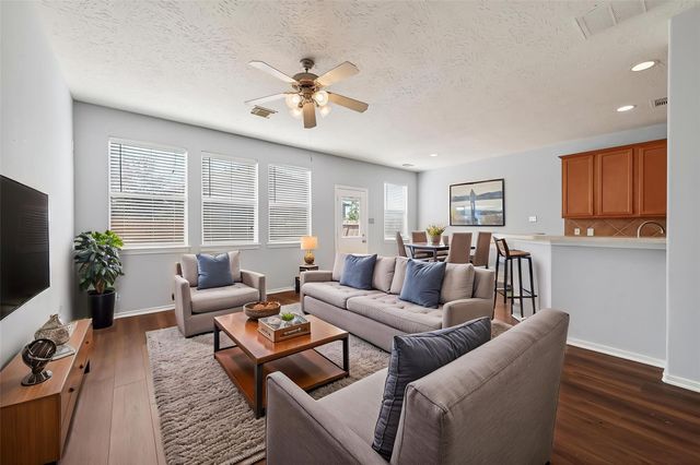 3216 Victorian Manor Lane, Houston, TX 77047