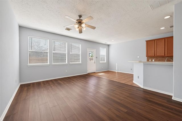 3216 Victorian Manor Lane, Houston, TX 77047