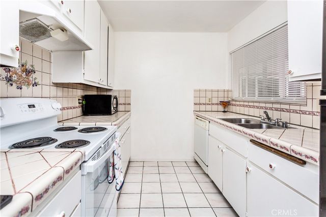 967 S Citron, Anaheim, CA 92805