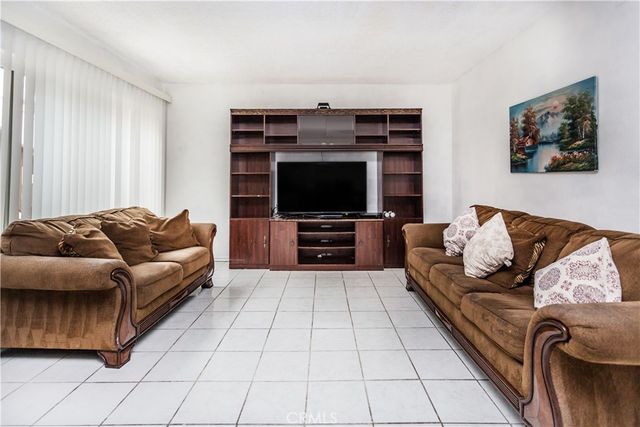 967 S Citron, Anaheim, CA 92805