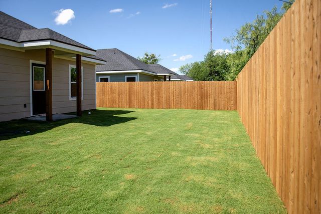 214 W 27th Street, San Angelo, TX 76903