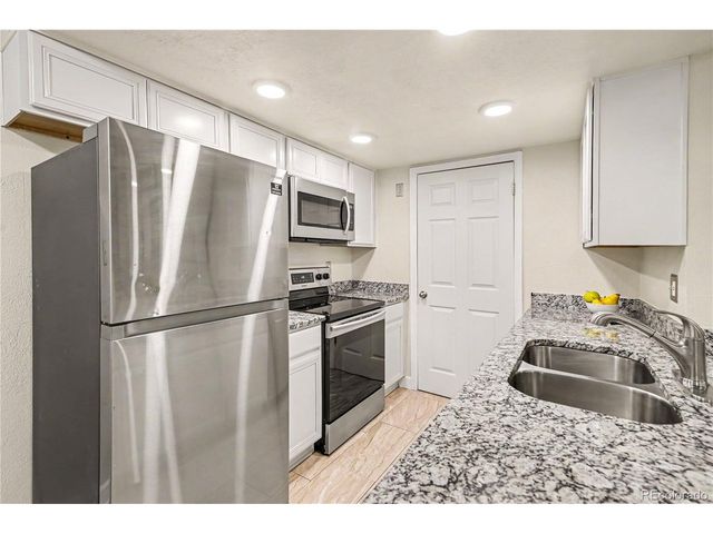 8376 S Upham Way B-105, Littleton, CO 80128