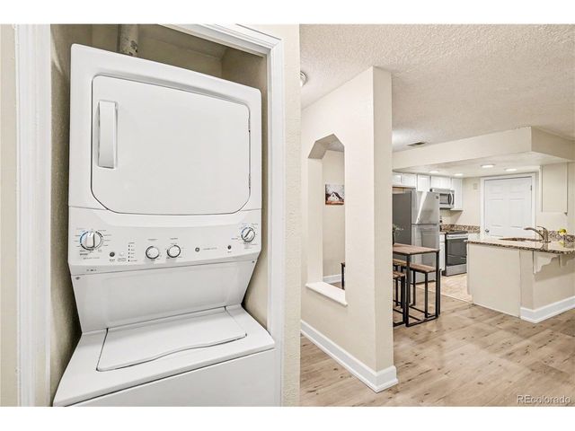 8376 S Upham Way B-105, Littleton, CO 80128