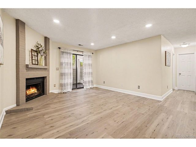 8376 S Upham Way B-105, Littleton, CO 80128