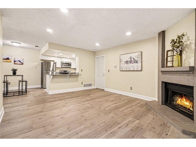 8376 S Upham Way B-105, Littleton, CO 80128