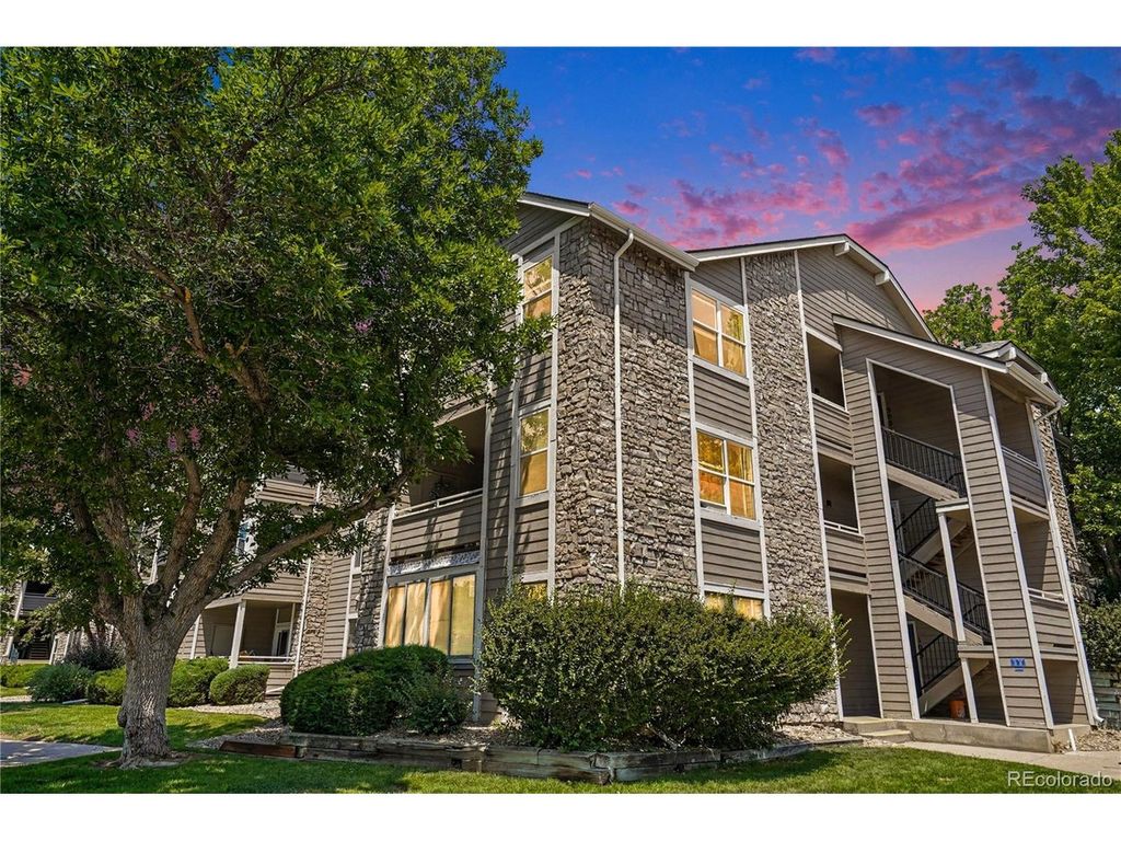 8376 S Upham Way B-105, Littleton, CO 80128