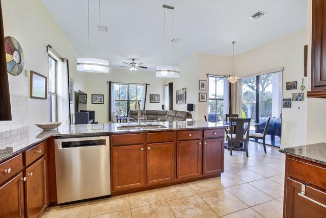 8541 NW 38th Street, Cooper City, FL 33024