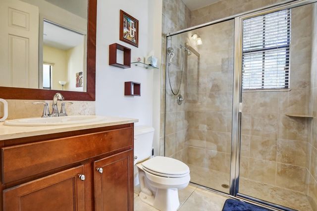 8541 NW 38th Street, Cooper City, FL 33024