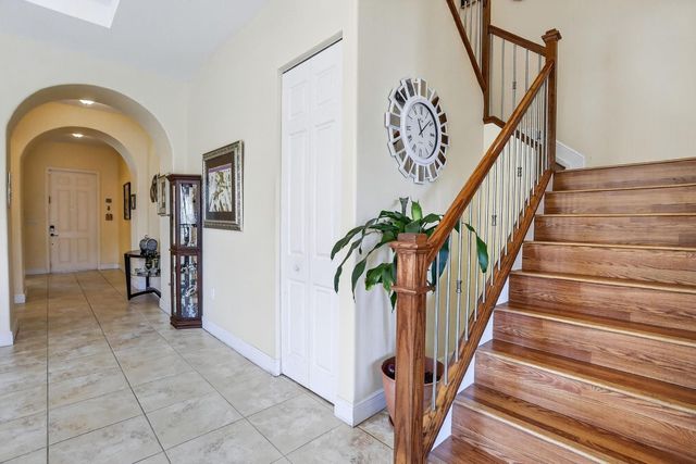 8541 NW 38th Street, Cooper City, FL 33024