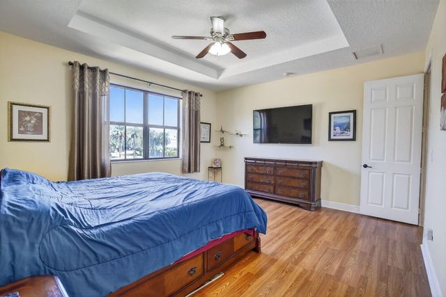 8541 NW 38th Street, Cooper City, FL 33024