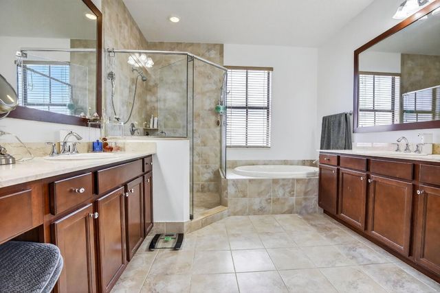 8541 NW 38th Street, Cooper City, FL 33024