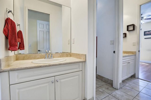 8541 NW 38th Street, Cooper City, FL 33024