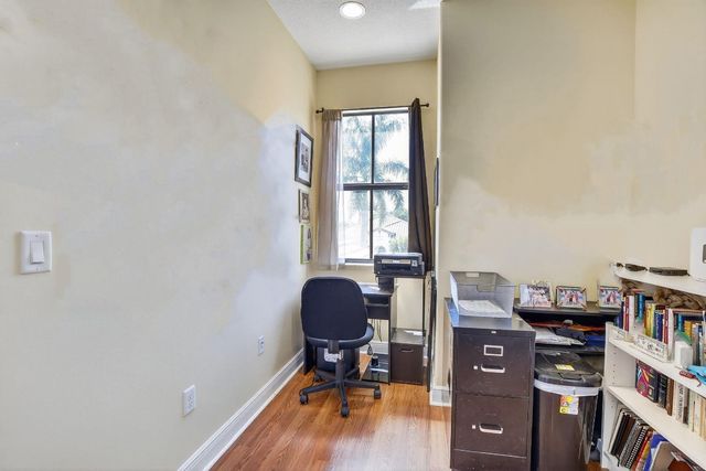 8541 NW 38th Street, Cooper City, FL 33024