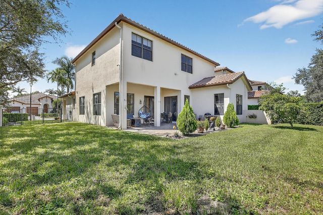 8541 NW 38th Street, Cooper City, FL 33024