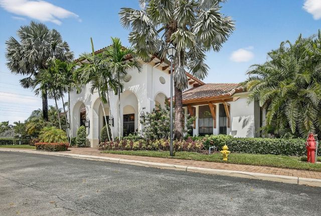 8541 NW 38th Street, Cooper City, FL 33024