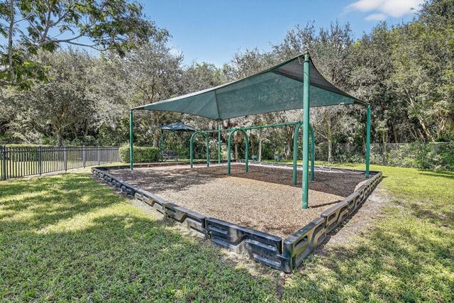 8541 NW 38th Street, Cooper City, FL 33024