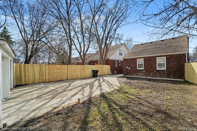 9436 Beaconsfield Street, Detroit, MI 48224