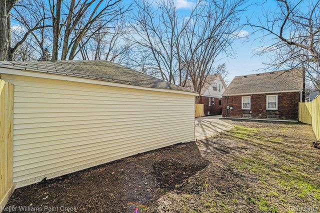 9436 Beaconsfield Street, Detroit, MI 48224