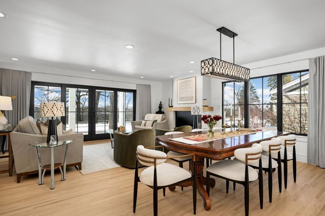 524 Mississippi River Boulevard S, Saint Paul, MN 55116
