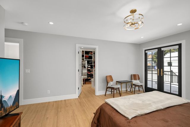 524 Mississippi River Boulevard S, Saint Paul, MN 55116