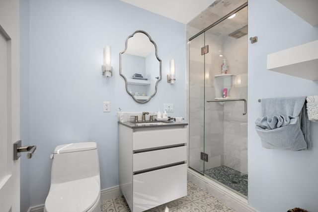 524 Mississippi River Boulevard S, Saint Paul, MN 55116