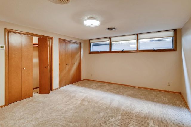 524 Mississippi River Boulevard S, Saint Paul, MN 55116
