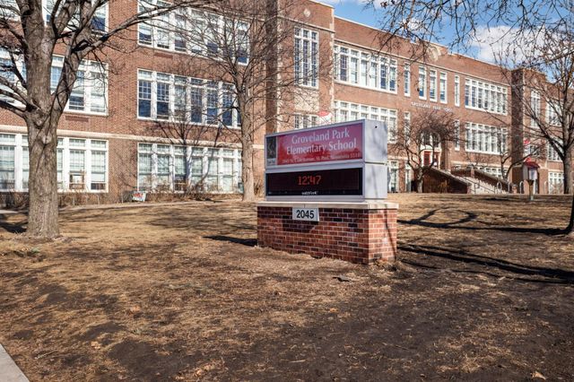 524 Mississippi River Boulevard S, Saint Paul, MN 55116