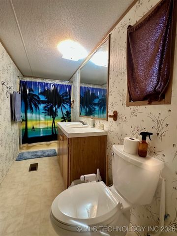 13257 Meadowlark Lane, Kingston, OK 73446