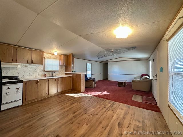 13257 Meadowlark Lane, Kingston, OK 73446