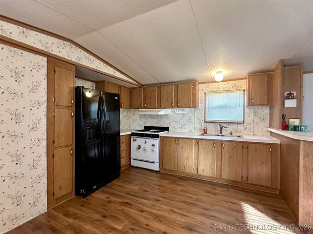 13257 Meadowlark Lane, Kingston, OK 73446